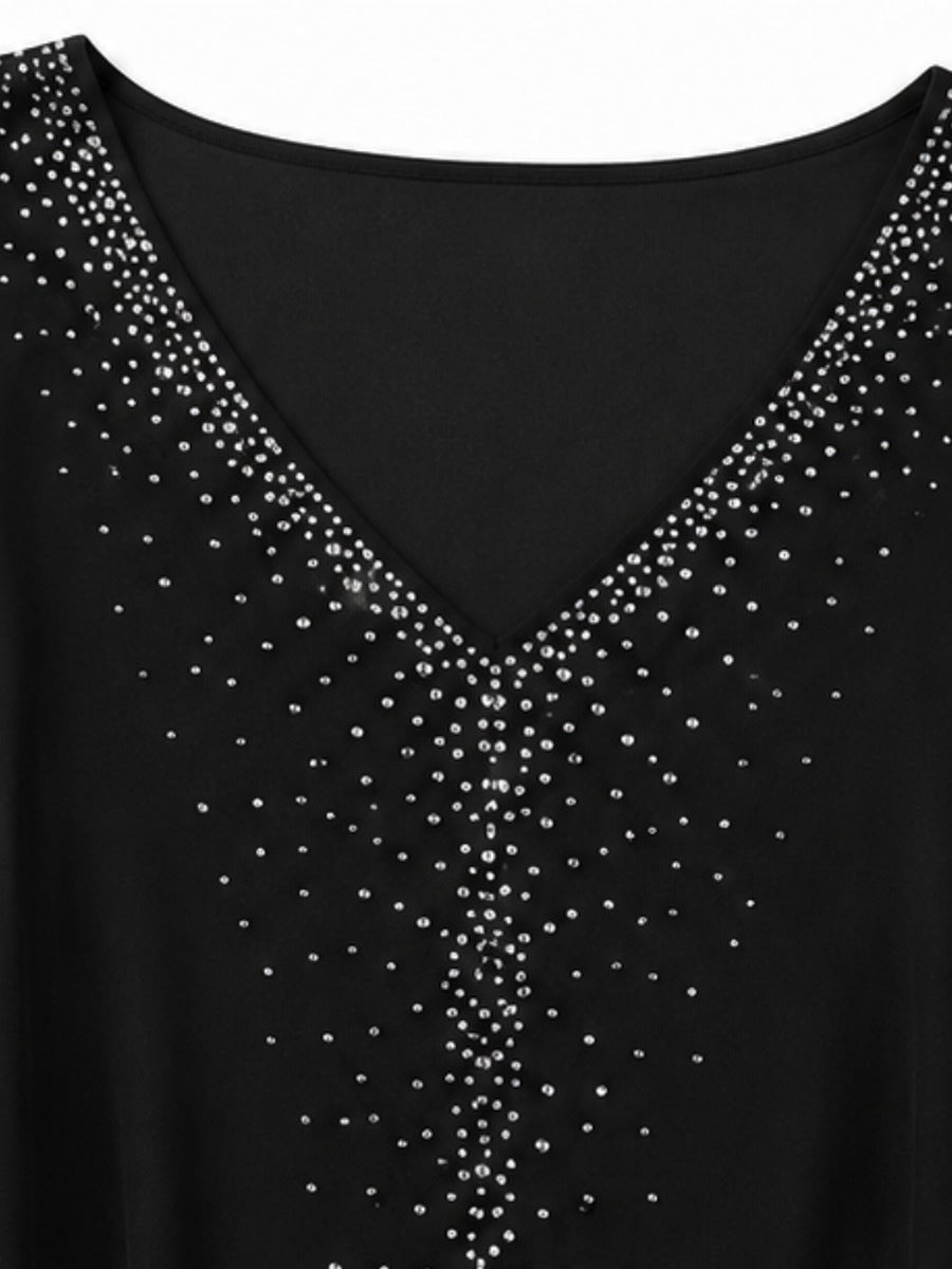 Gelsomina, dettaglio dello scollo a V con strass, nero