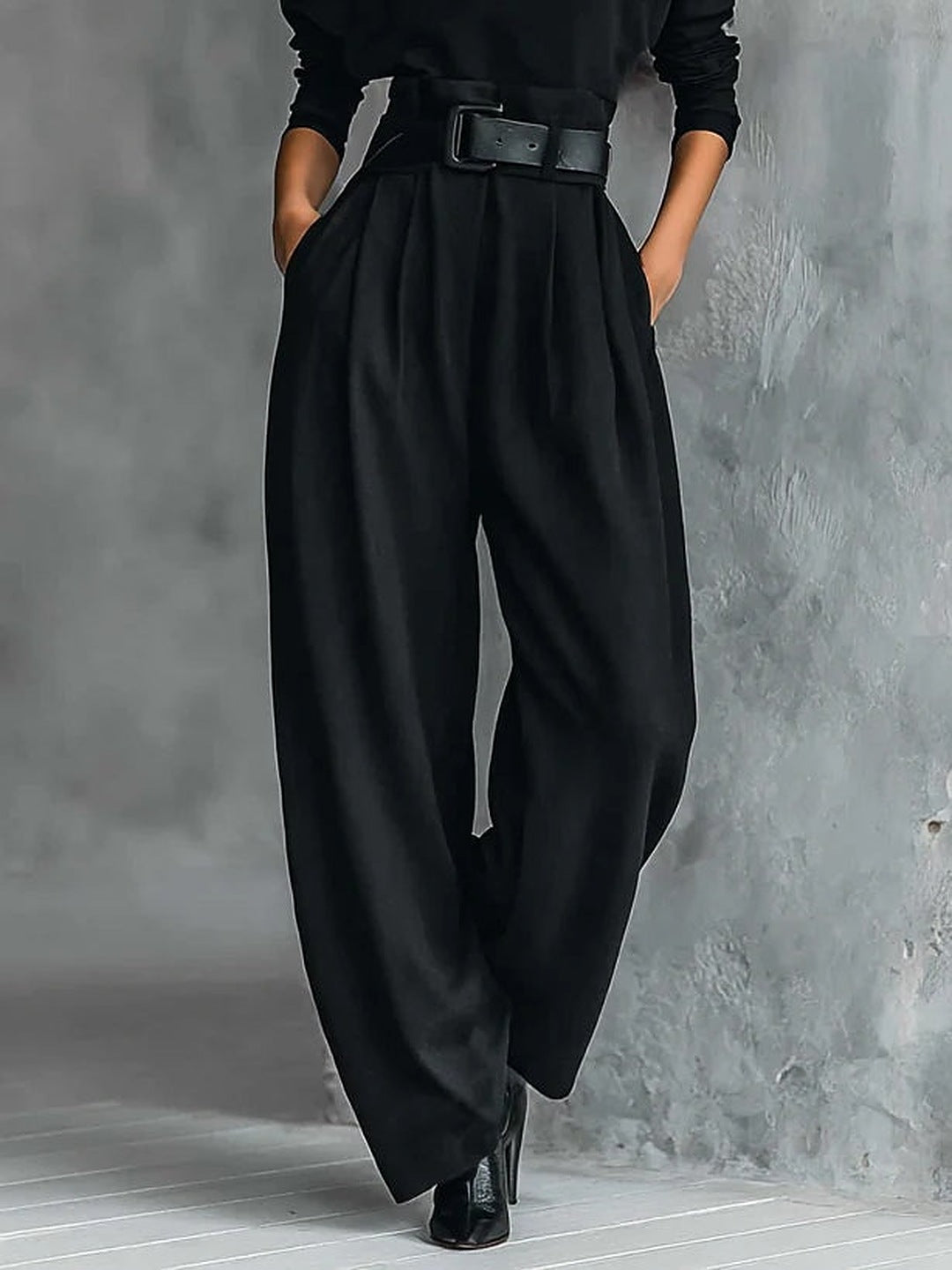 Donata | Completo Dolcevita e Pantalone a Gamba Larga con Cintura, Nero