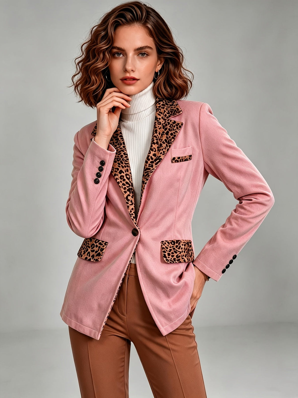 Clelia | Blazer in Velluto Rosa con Dettagli Leopardati