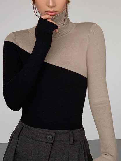 Filomena | Maglia Asimmetrica con Collo Alto e Dettaglio Patchwork