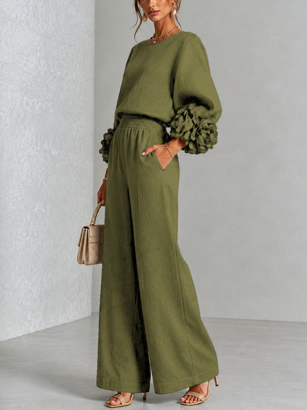 Livia completo in misto lino con polsini a rosa, verde oliva