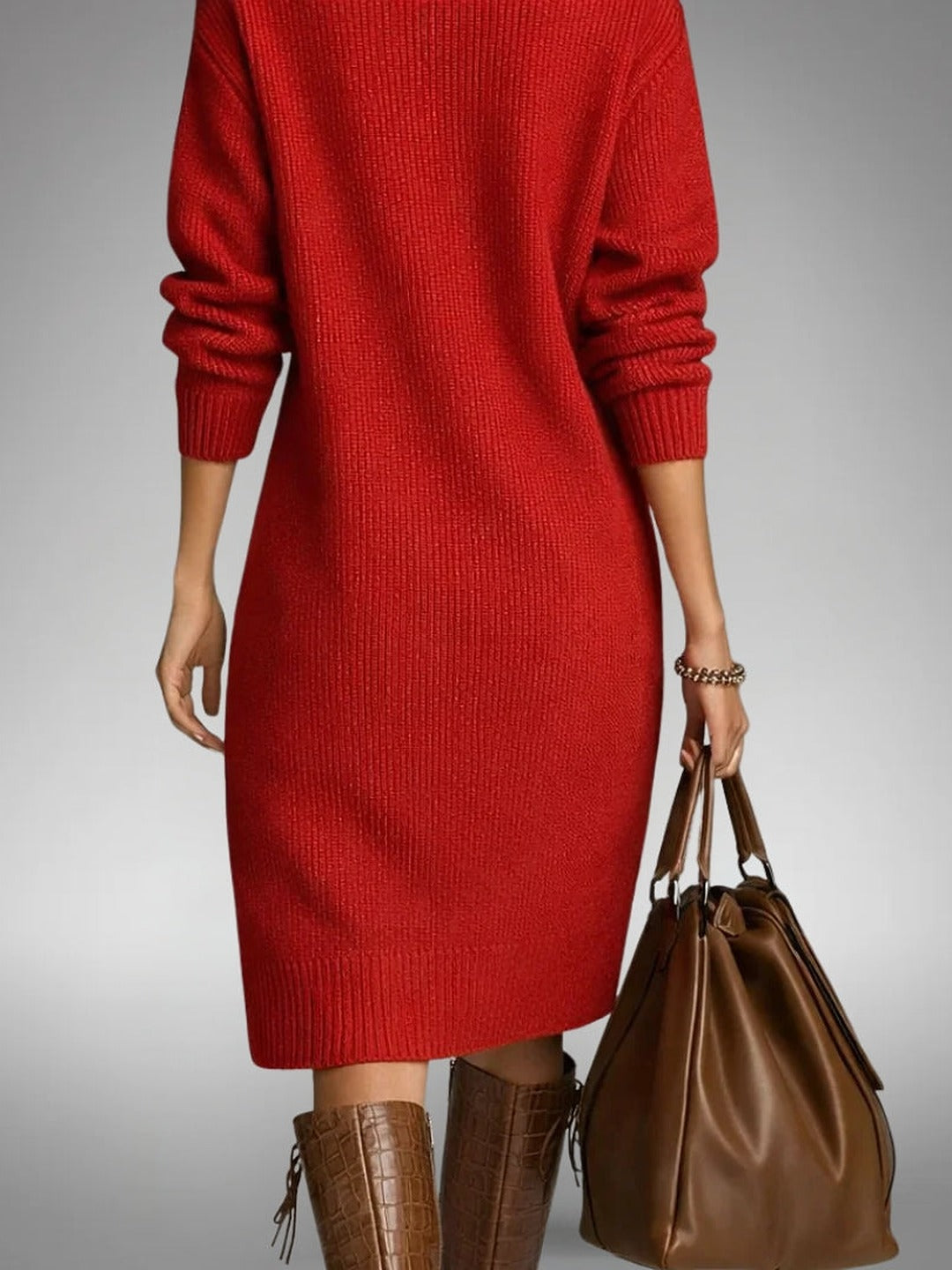 Laura, abito in maglia rosso con collo alto e bottoni — dietro