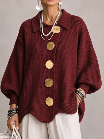 Cardigan oversize a coste bordeaux con orlo smerlato e bottoni dorati