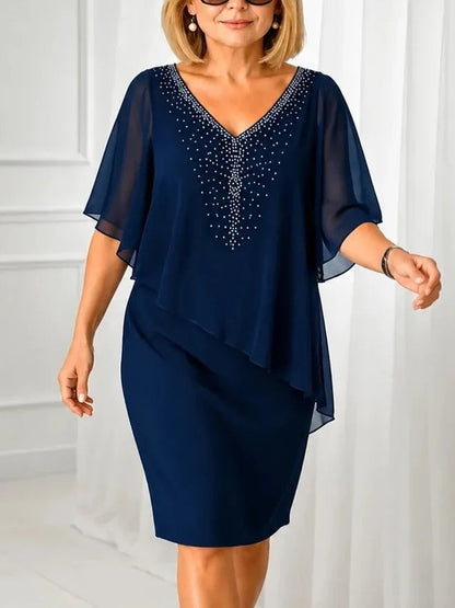 Gelsomina, abito con mantella in chiffon e scollo a V con strass, blu navy