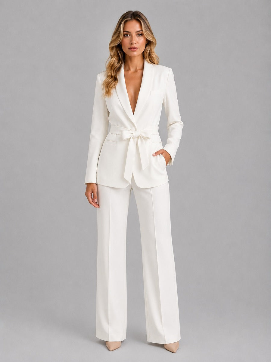 Genziana, completo due pezzi con blazer a collo a scialle e cintura e pantaloni a gamba ampia, bianco