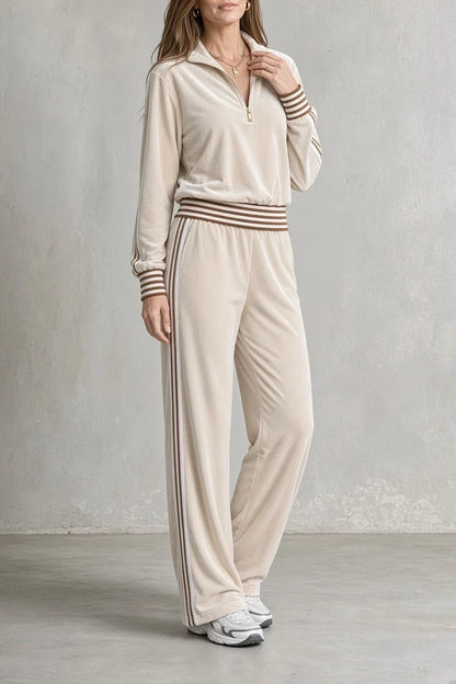 Mila | Completo in Velluto con Mezza Zip e Righe
