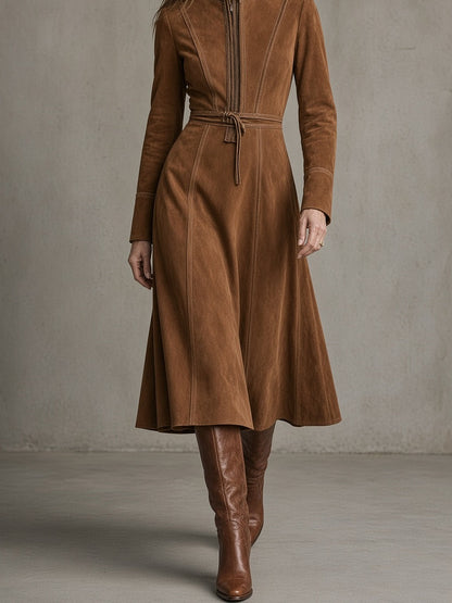 Uberta, abito midi effetto scamosciato con collo alto, zip e cintura, cognac