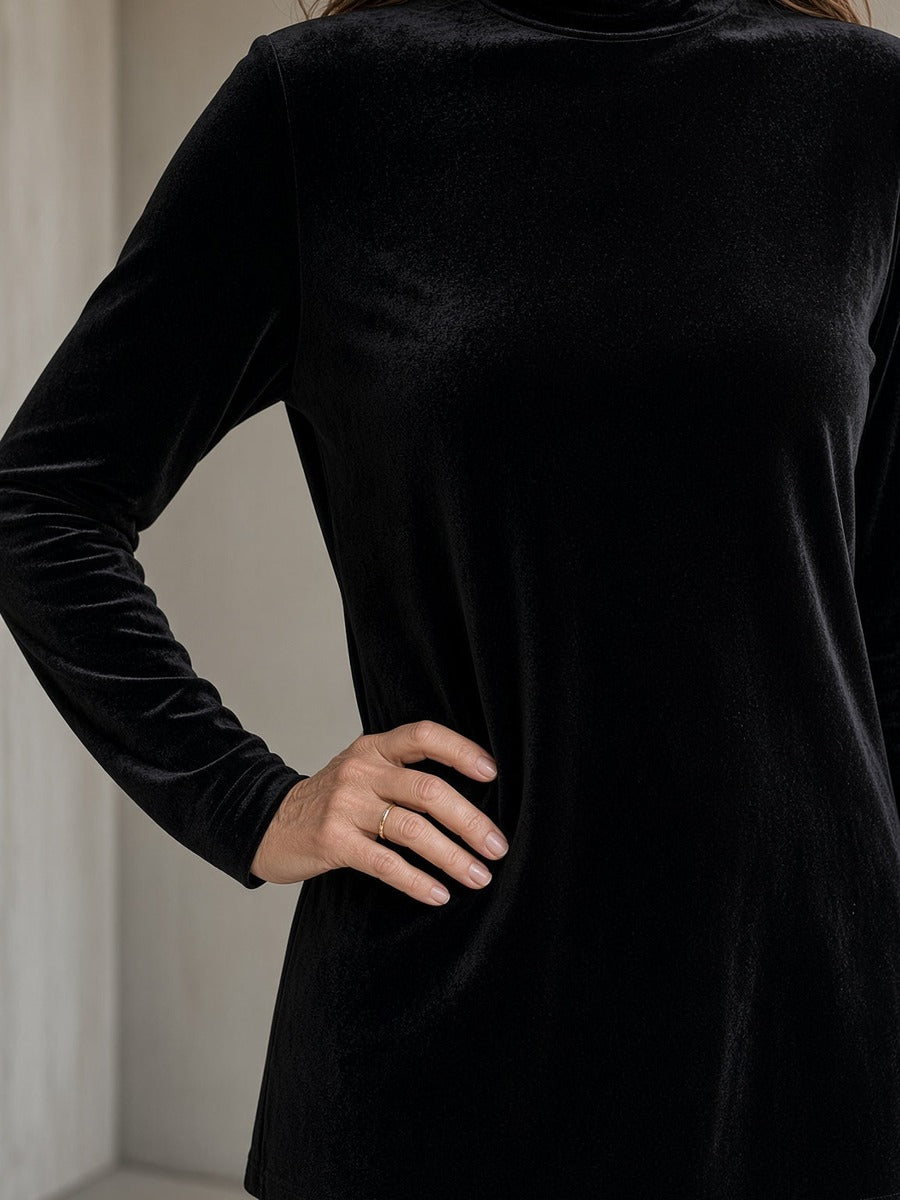 Leandra, completo in velluto con dolcevita e pantalone ampio, nero, dettaglio