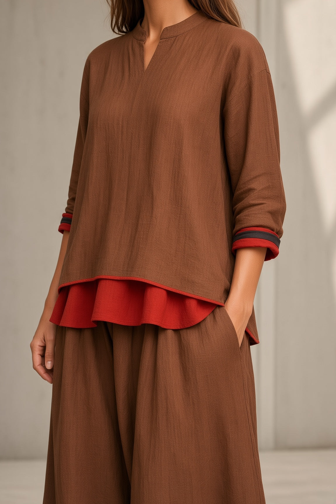 Alessia | Completo Top con Strato Rosso e Pantalone Ampio
