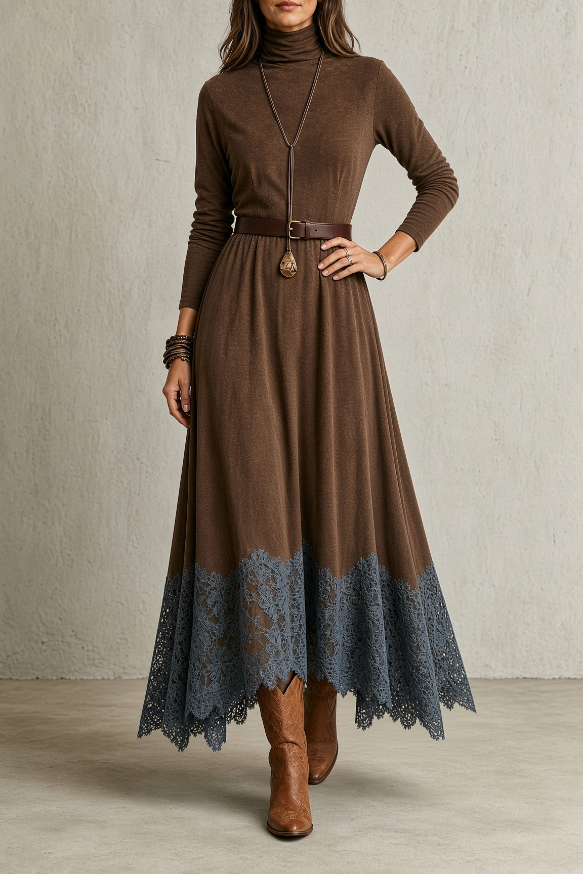 Novella | Abito Maxi con Orlo in Pizzo Blu, Marrone
