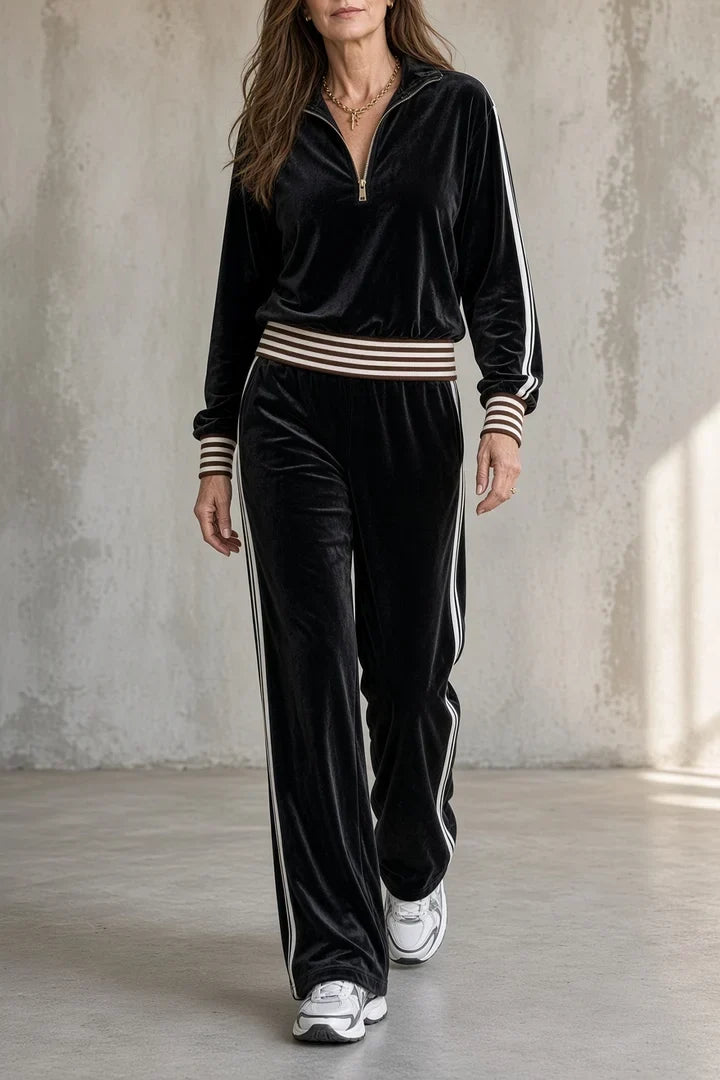 Mila | Completo in Velluto con Mezza Zip e Righe