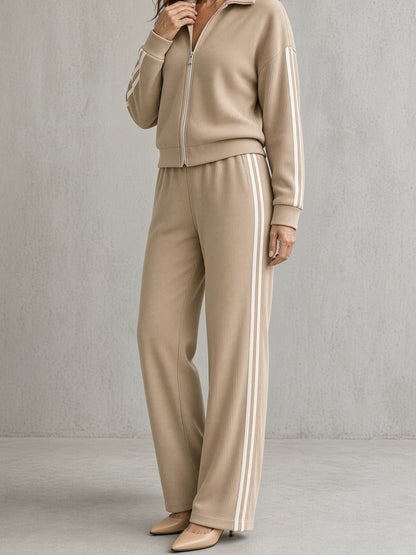 Wilma, completo con felpa a zip e pantalone ampio a bande, beige