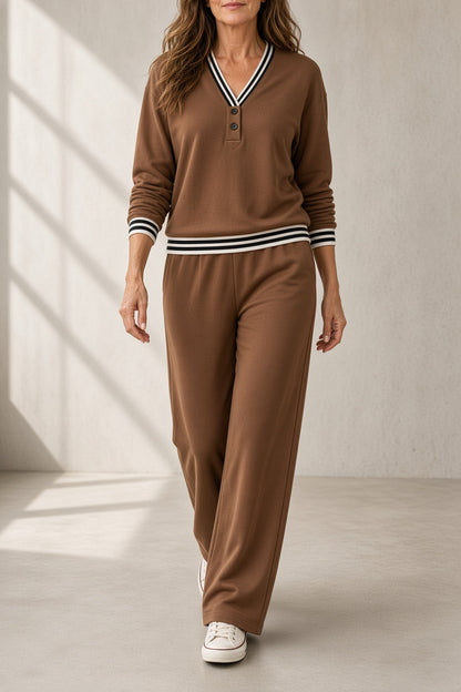 Nicoletta | Completo con Scollo a V e Bordi a Righe