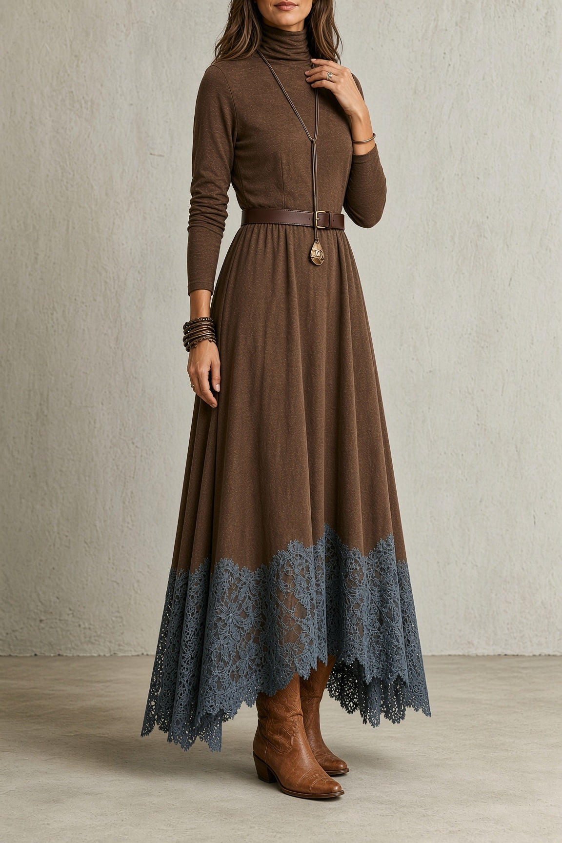 Novella | Abito Maxi con Orlo in Pizzo Blu, Marrone