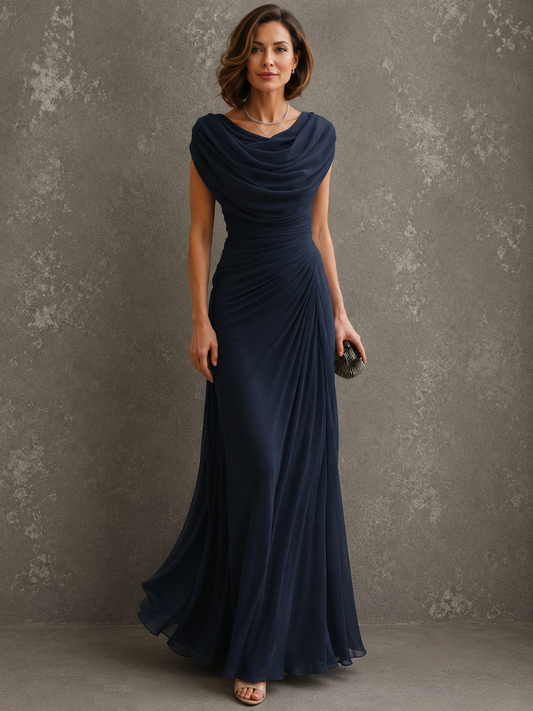 Regina, abito lungo con scollo drappeggiato, blu navy