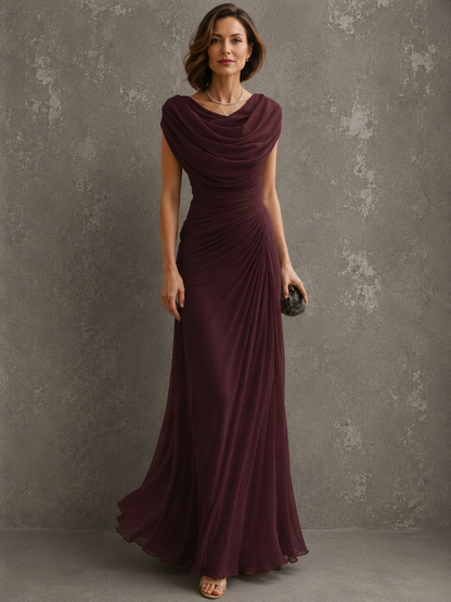 Regina, abito lungo con scollo drappeggiato, bordeaux