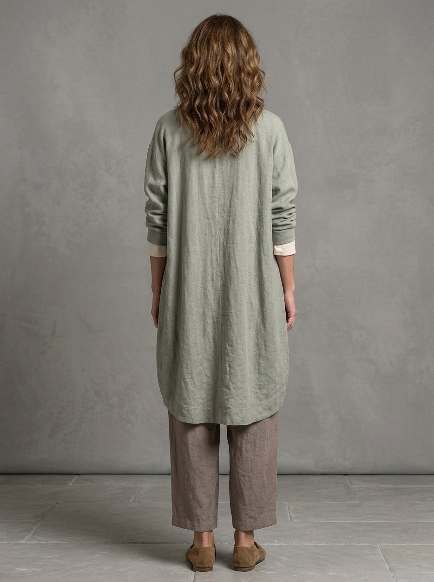 Liberata — completo tre pezzi effetto lino con cardigan salvia e pantalone palazzo tortora, vista posteriore