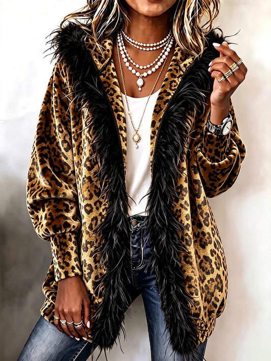 Isabella | Cardigan Leopardato con Cappuccio e Bordi Effetto Piuma