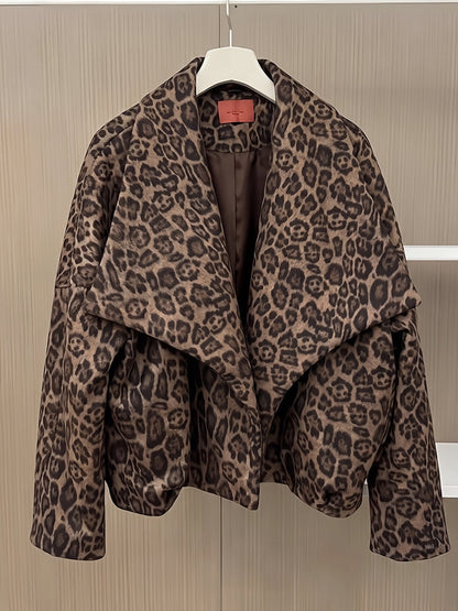 Fausta | Piumino Leopardato Aperto con Collo Ampio