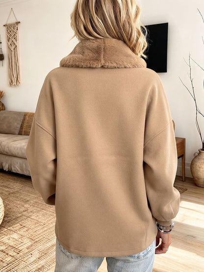 Albina | Giacca in Pile con Zip Asimmetrica e Collo in Ecopelliccia