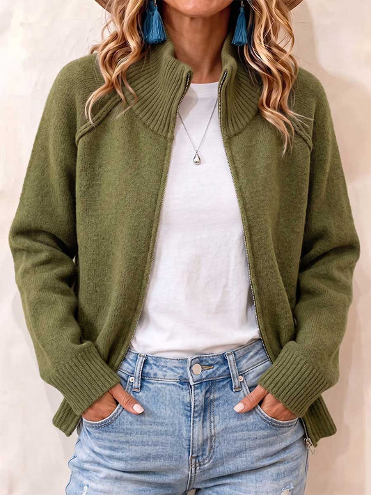 Olimpia | Cardigan in Maglia con Zip e Collo Alto a Coste, Verde Oliva