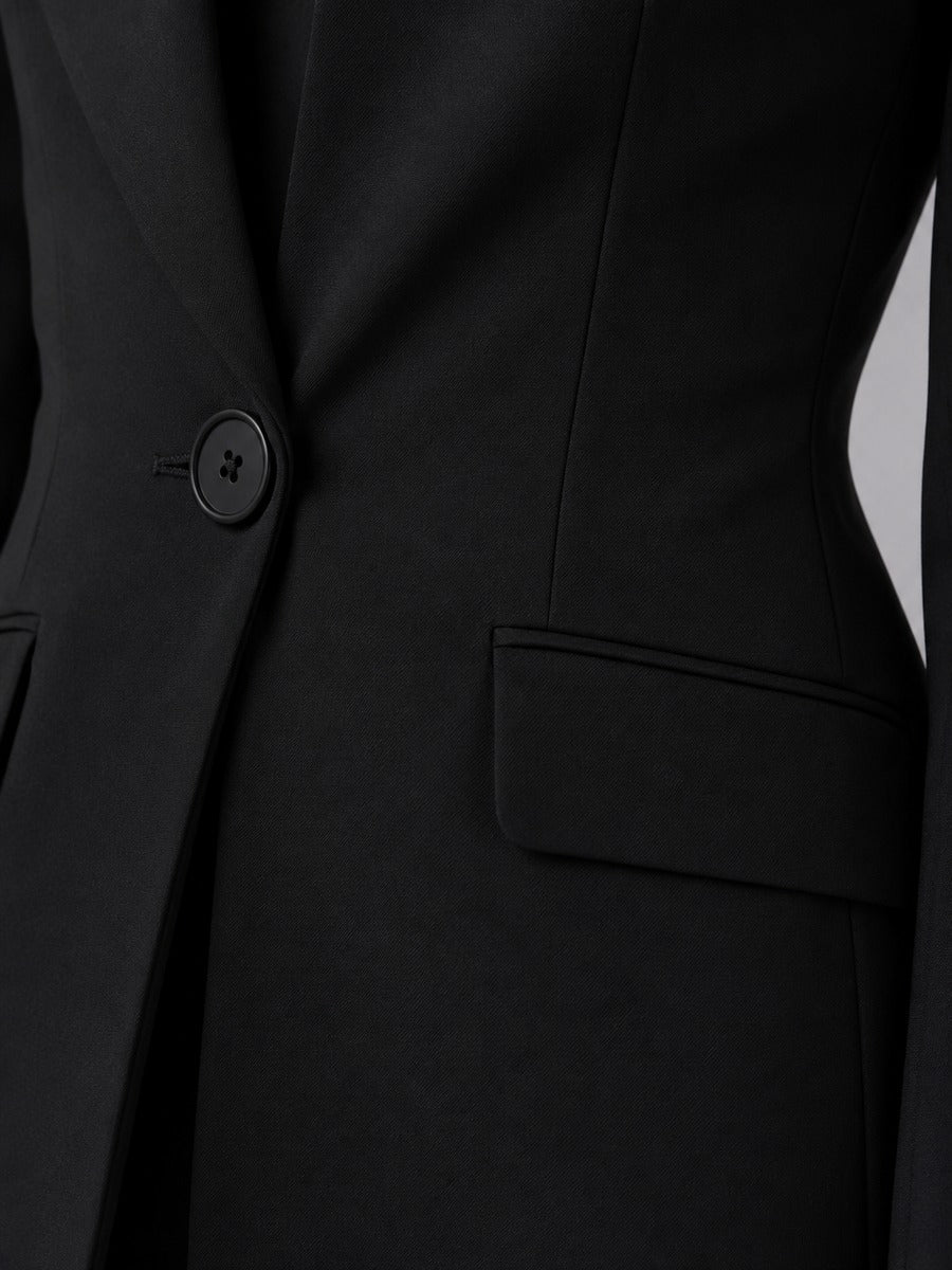 Rosamunda, completo blazer senza revers e pantaloni a zampa, dettaglio