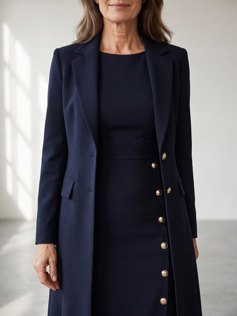 Santina, completo blazer lungo e abito senza maniche con bottoni dorati, blu navy, dettaglio bottoni