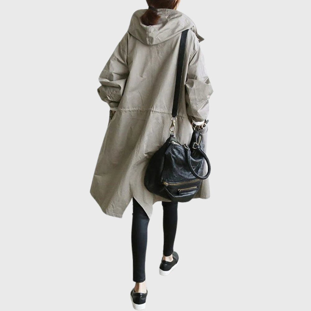 Rita — Trench Lungo Morbido con Cappuccio e Tasche
