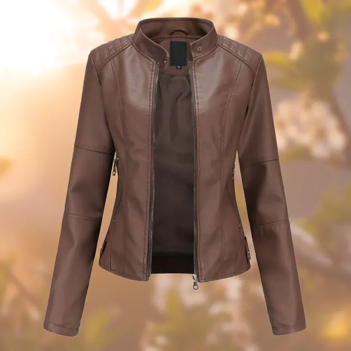 Larissa — Giacca Biker Aderente con Zip e Tasche Laterali
