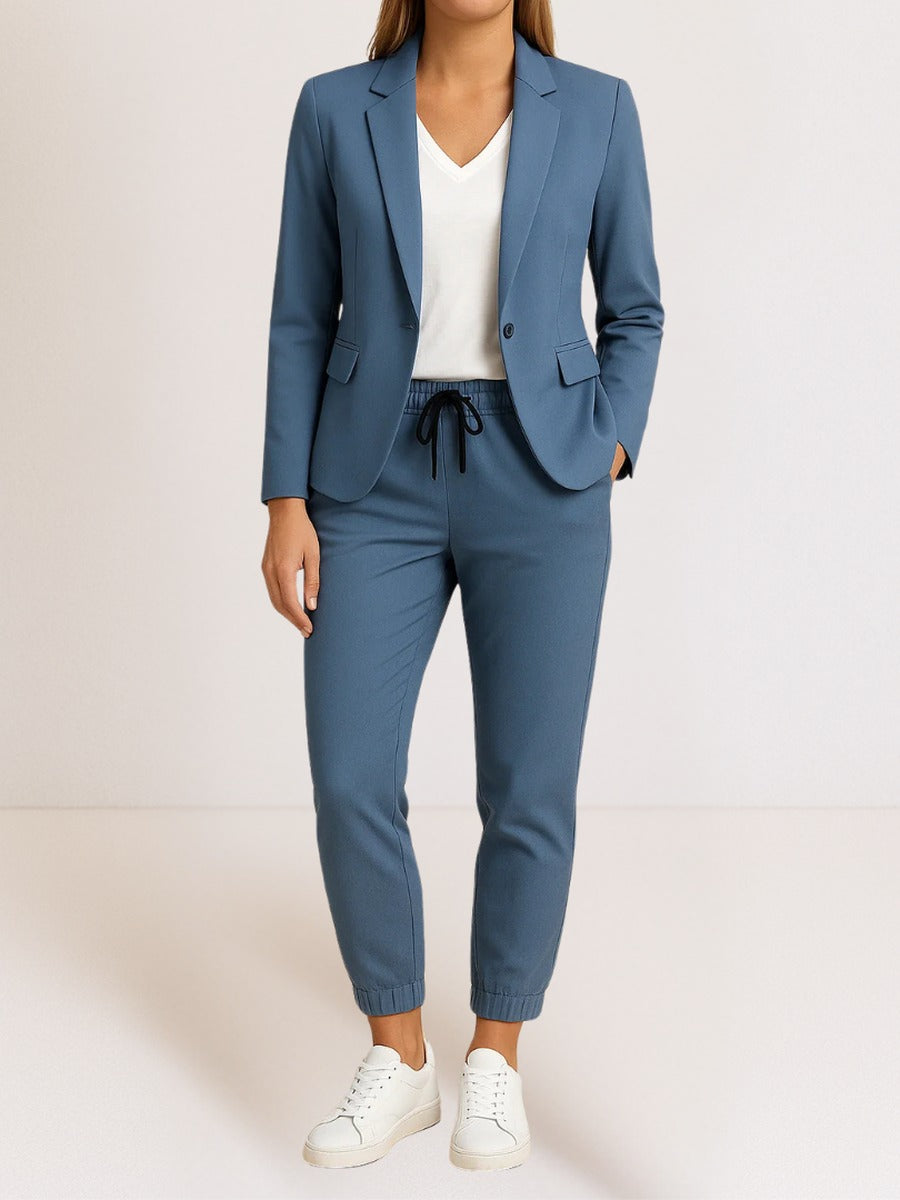 Zelmira, completo blazer e pantaloni alla caviglia, dettaglio